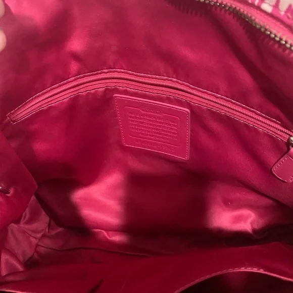 Y2k rare authentic coach pink Leah opt print shoulder‎ bag